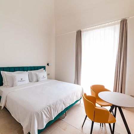 Suites Dimora Garibaldi Пешичи Екстериор снимка
