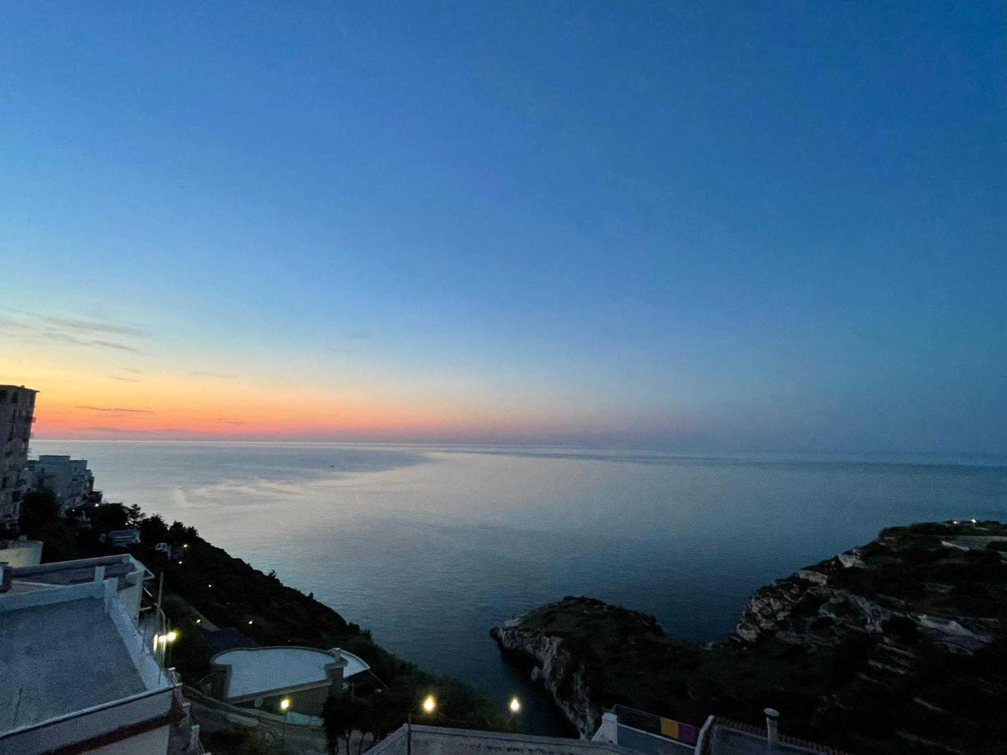 Suites Dimora Garibaldi Пешичи Екстериор снимка
