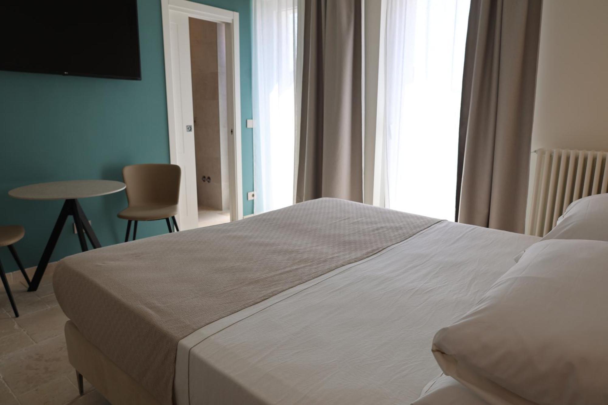 Suites Dimora Garibaldi Пешичи Екстериор снимка