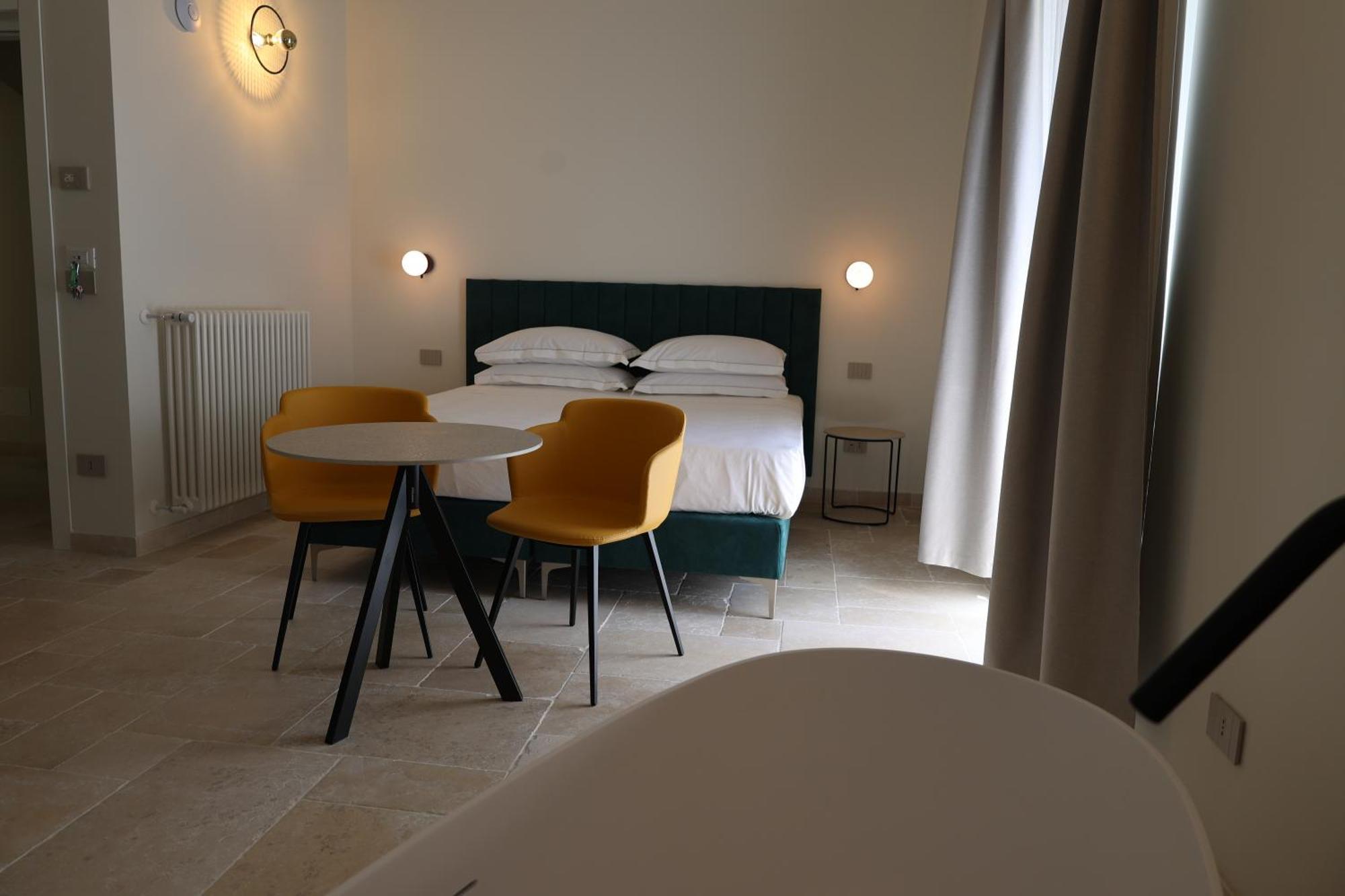 Suites Dimora Garibaldi Пешичи Екстериор снимка
