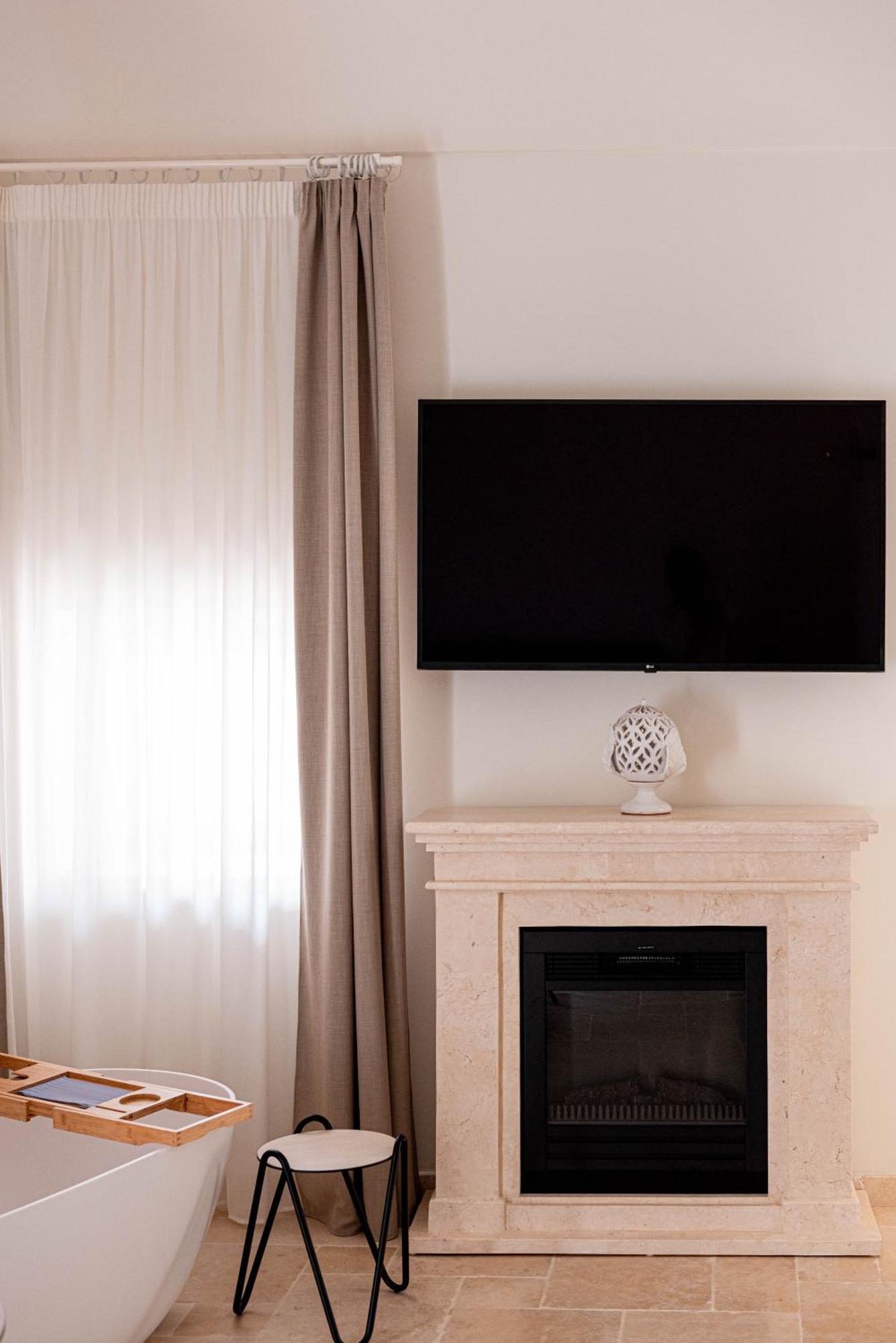 Suites Dimora Garibaldi Пешичи Екстериор снимка